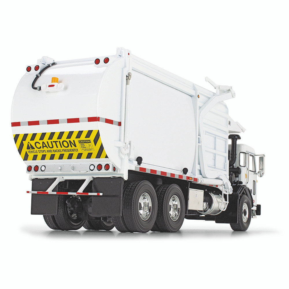 10-4193: White
1/34 scale Peterbilt Model 520 with Wittke Front Loader and Trash Bin