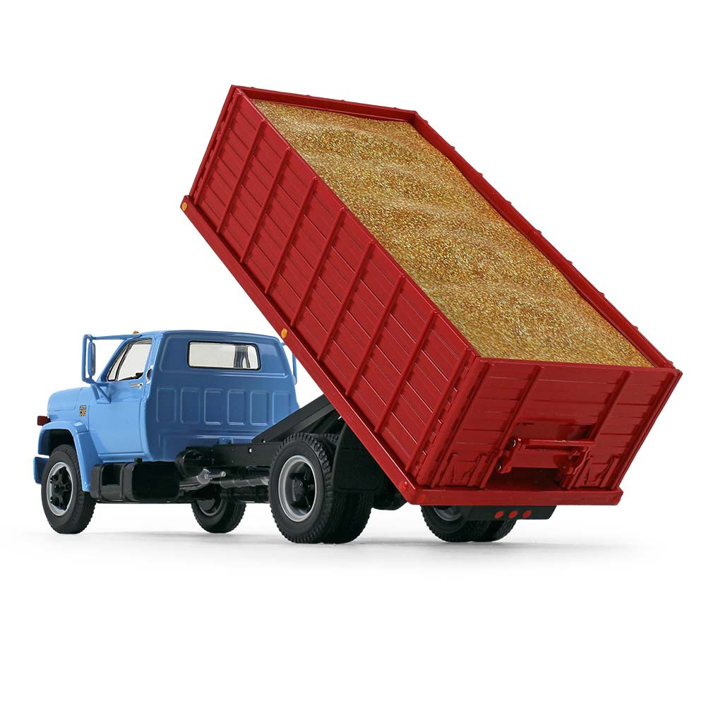 10-4252: Baby Blue/Red
1/34 scale 1970s Chevrolet C65 Grain Truck with Corn Load
