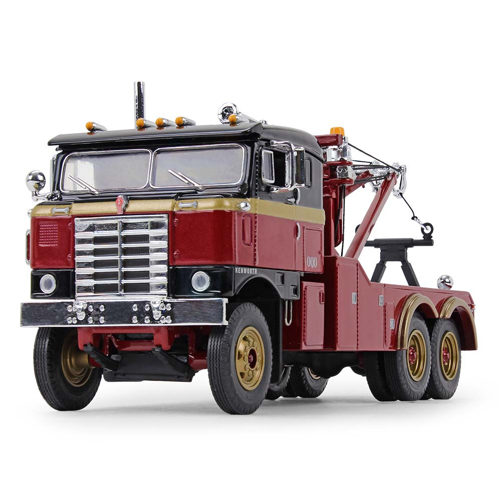 18-4277: 30th Anniversary Black, Red, & Gold
1/34 scale 1953 Kenworth Bullnose Wrecker