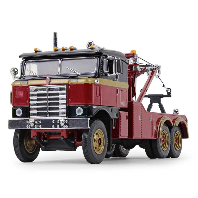 18-4277: 30th Anniversary Black, Red, & Gold
1/34 scale 1953 Kenworth Bullnose Wrecker