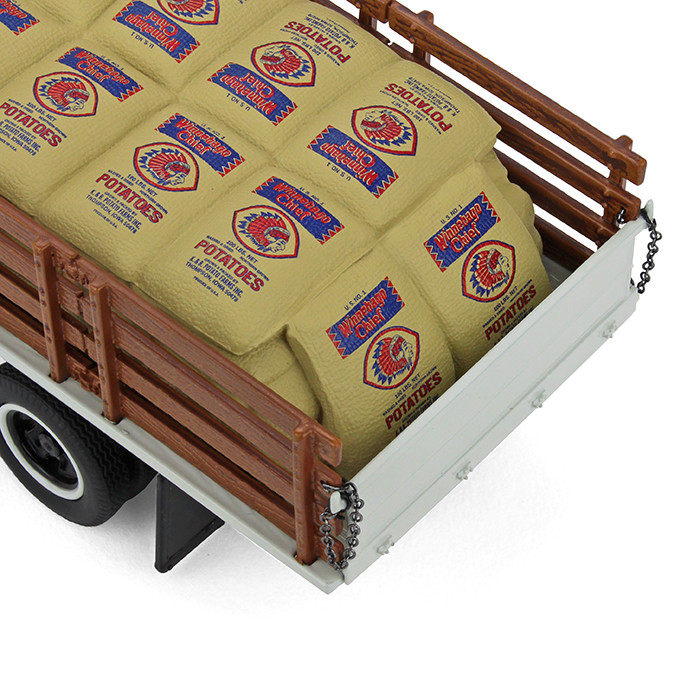 19-4110: K. & B. Potato Farms, Inc.
1/34 scale 1952 GMC Cab-Over Engine Stake Truck with Sack Load Diecast Replica