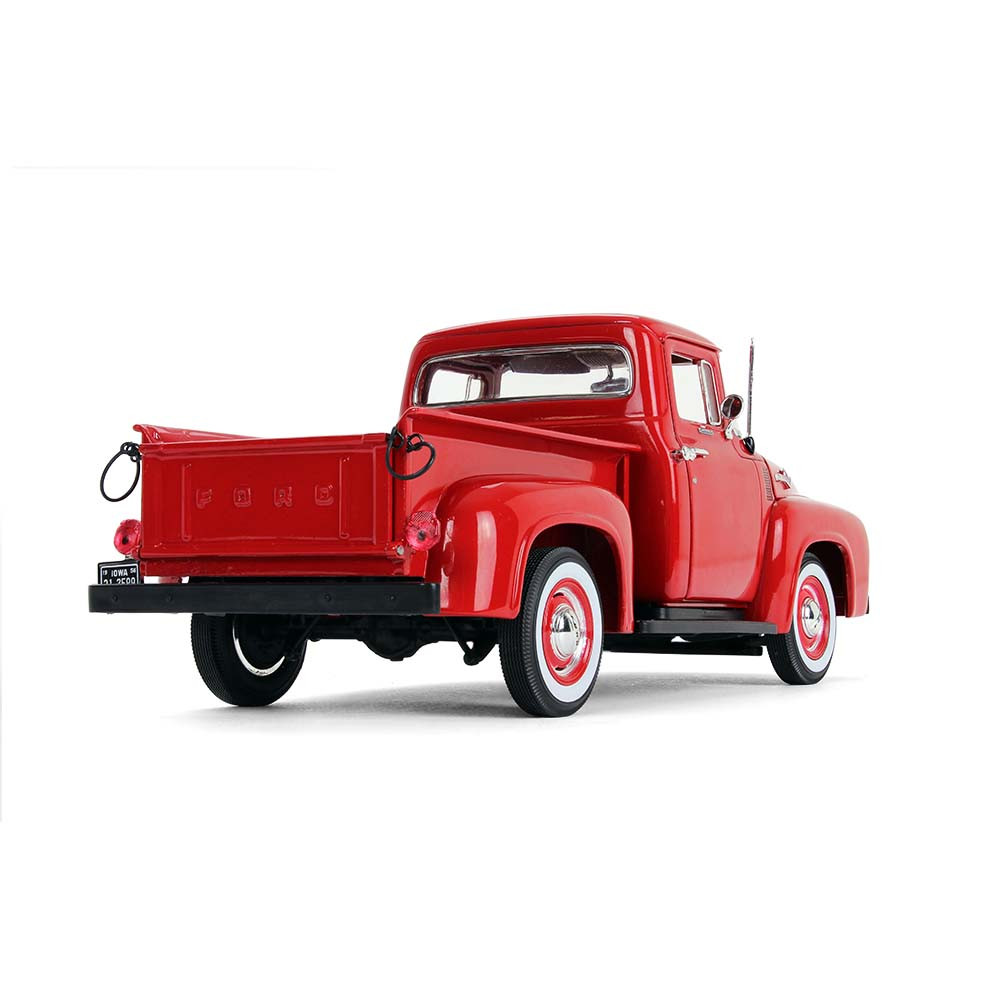 40-0414: Vermillion Red
1/25 Scale 1956 Ford F-100 Pickup Diecast Replica