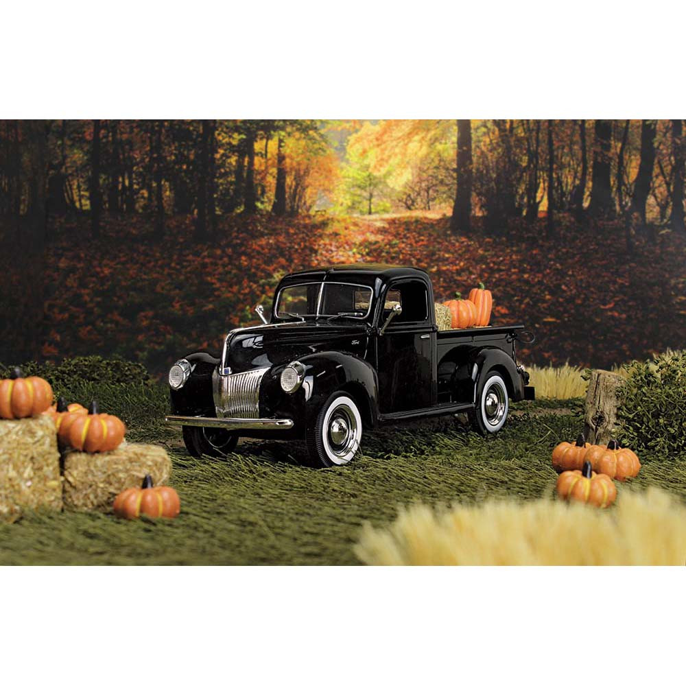 49-0393: Black
1/25 Scale 1940 Ford F-100 Pickup Diecast Replica