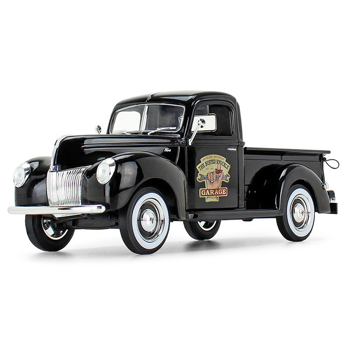 49-0393B4: The Busted Knuckle Garage
1/25 Scale 1940 Ford F-100 Pickup Diecast Replica