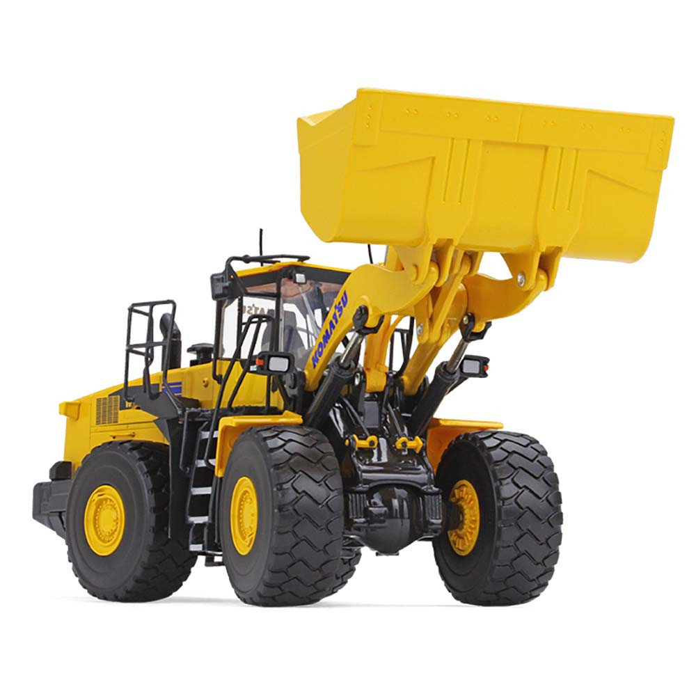 50-3262: Komatsu WA500-7
Komatsu 1/50 scale WA500-7 Wheel Loader